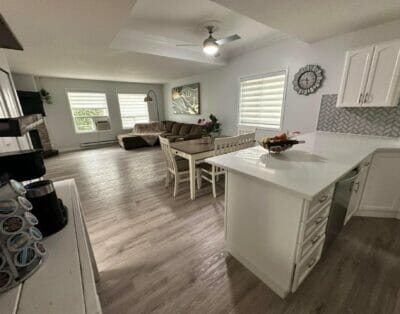 Entire house with 3 bed 2.5 bath perfect for family and pets