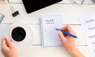 7 Essential Checklist for Travel Nurses and Other Professionals