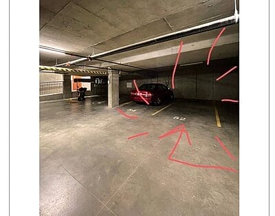 Modern Downtown Kelowna 1BR — Bright, Fully Furnished, Walk to Waterfront